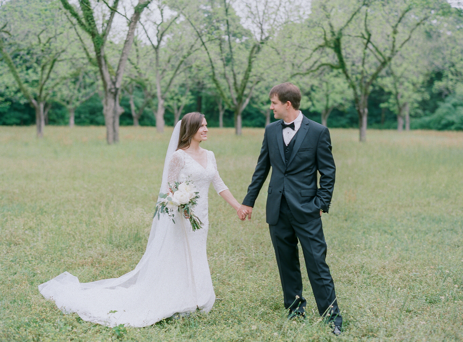 A Wedding In Field | Fine Art Crestview Florida Wedding | Jennifer Blair Photography 