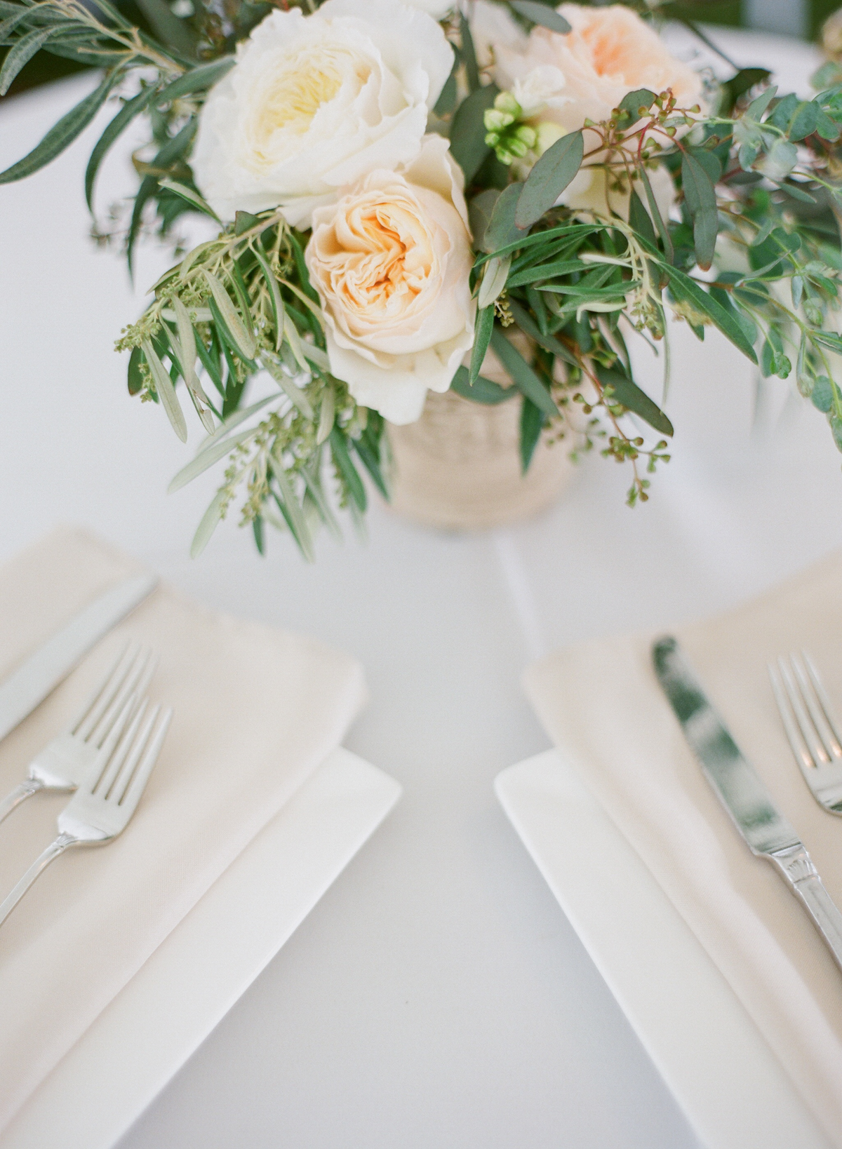 Wedding Tablescape | Fine Art Crestview Florida Wedding | Jennifer Blair Photography 